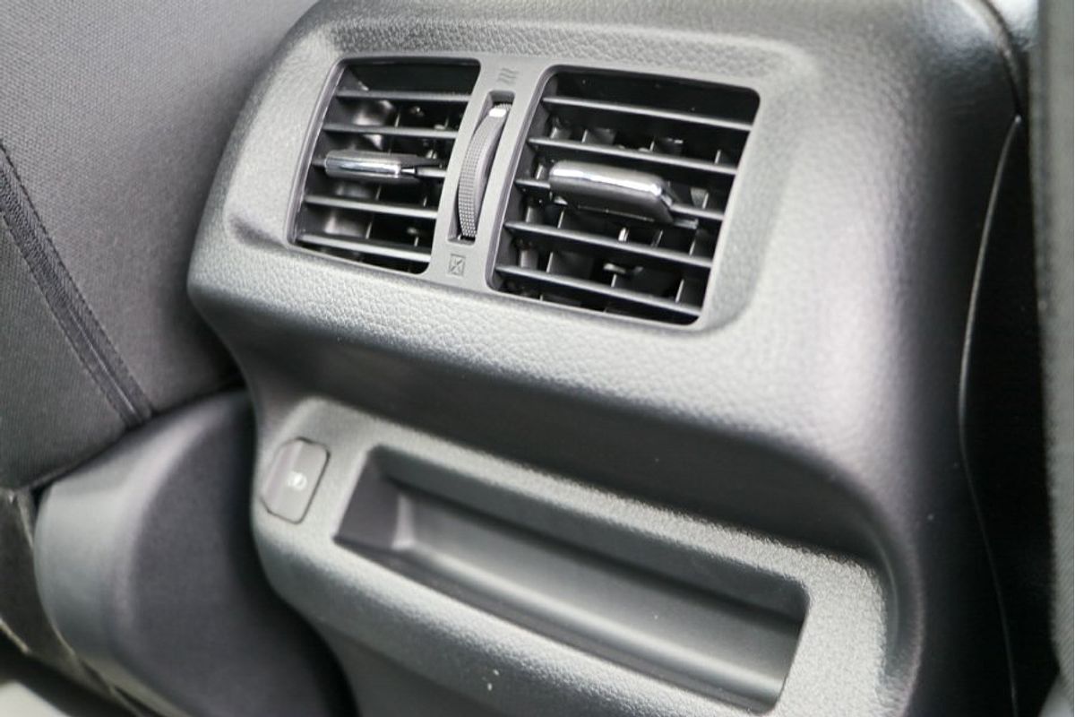 2025 Nissan Navara ST D23 Rear Wheel Drive
