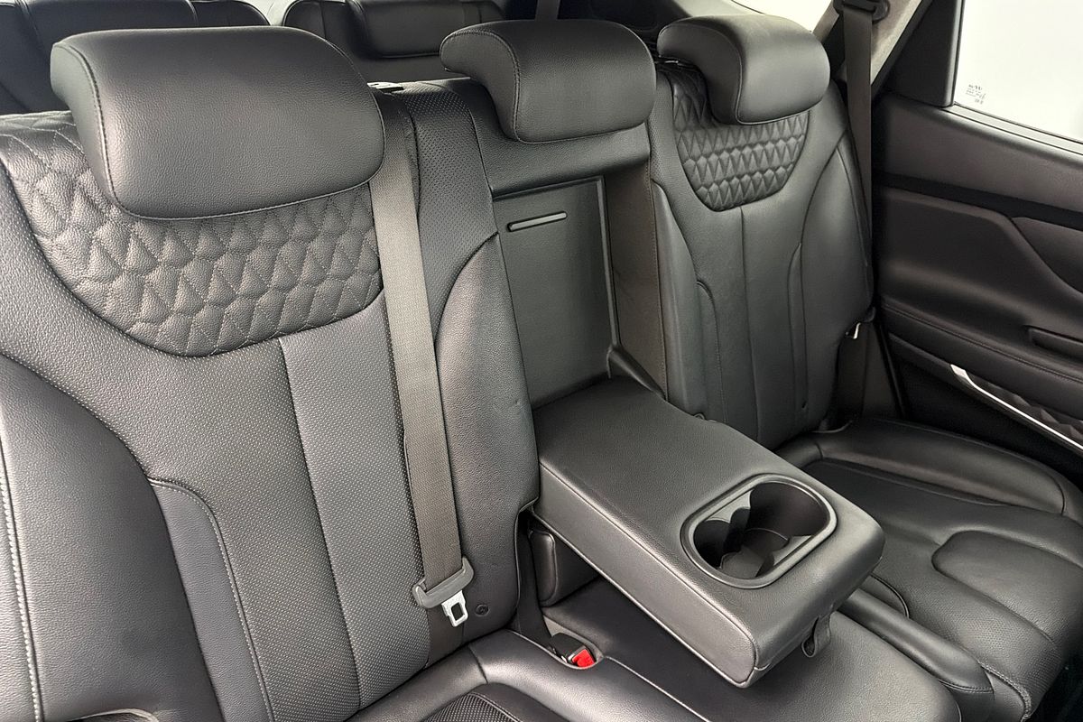 2020 Hyundai Santa Fe Highlander TM.2