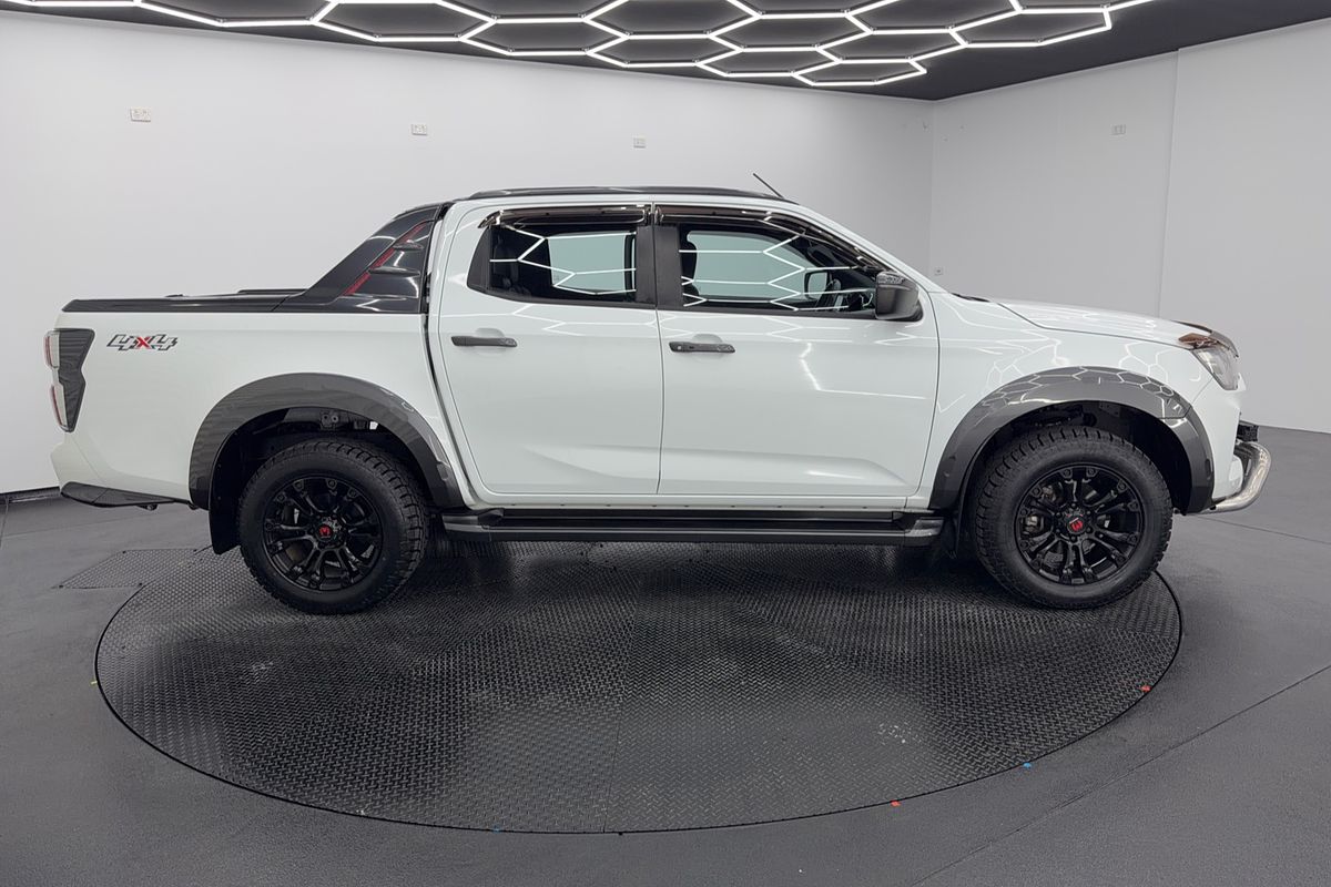 2021 Isuzu D-MAX X-TERRAIN 4X4