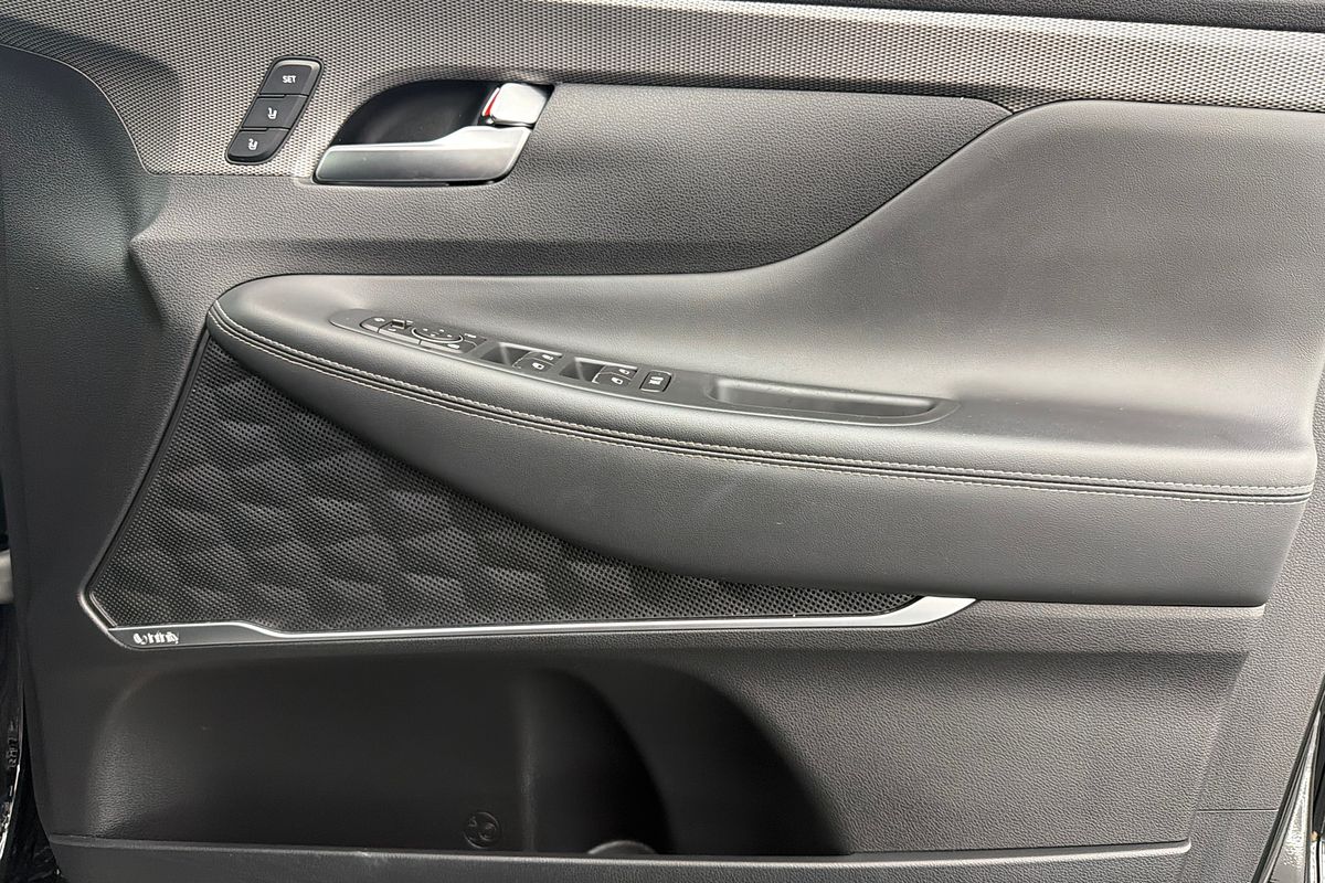 2020 Hyundai Santa Fe Highlander TM.2