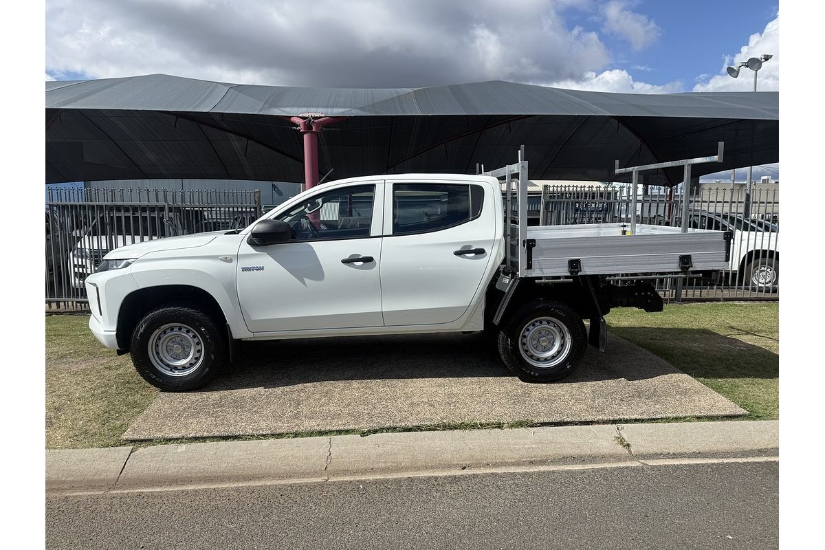 2022 Mitsubishi Triton GLX MR 4X4