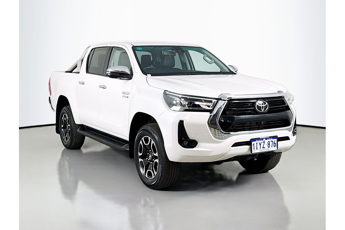 2023 Toyota Hilux SR5 GUN126R