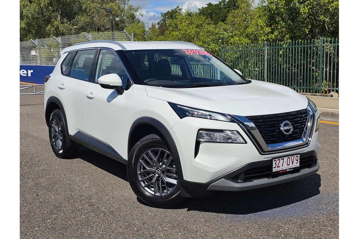 2025 Nissan X-TRAIL ST T33