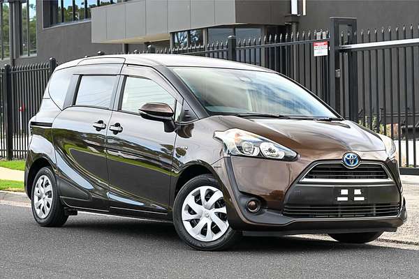 2016 Toyota Sienta Hybrid G NHP170
