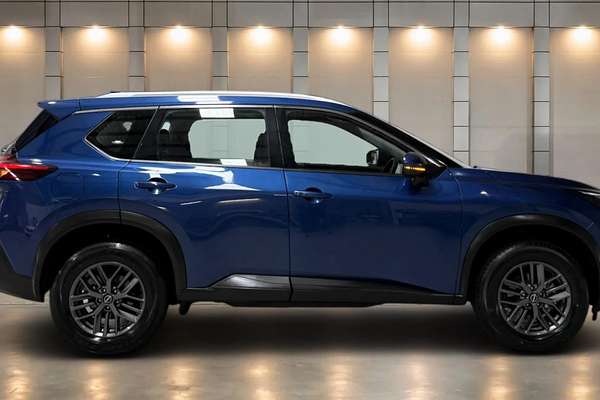 2024 Nissan X-TRAIL ST T33