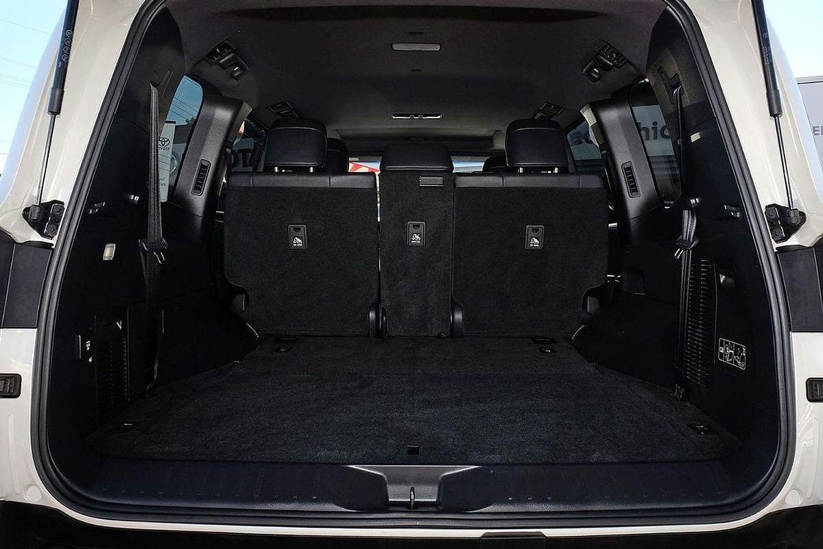 2023 Toyota Landcruiser VX FJA300R