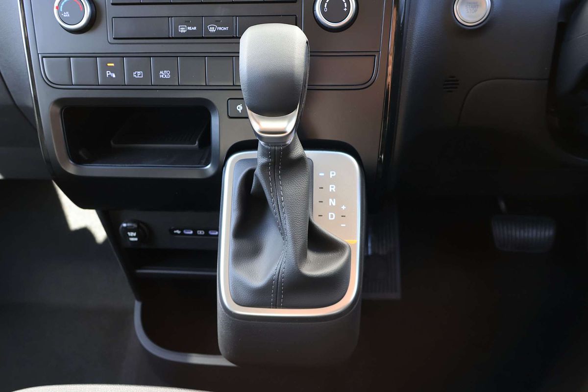 2026 Hyundai STARIA