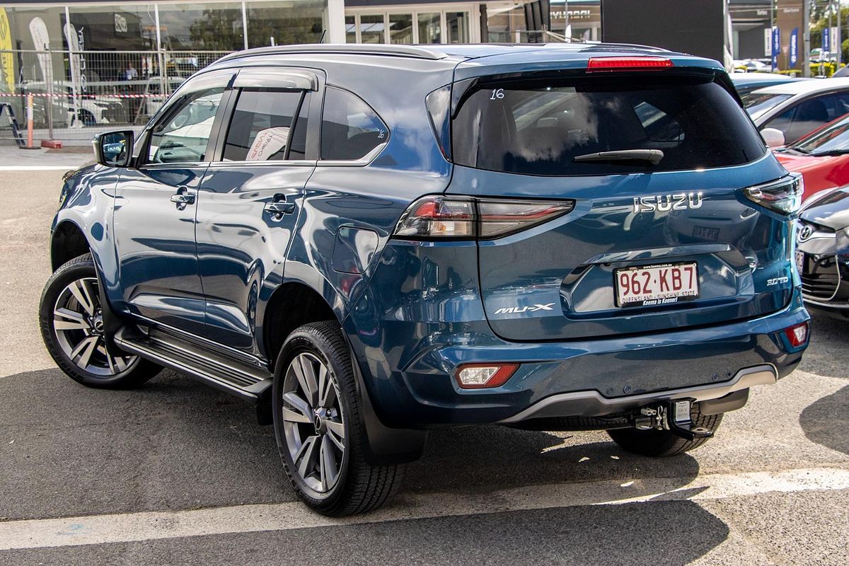 2023 Isuzu MU-X LS-T