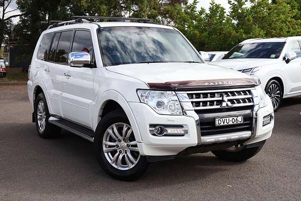 2017 Mitsubishi Pajero GLS NX