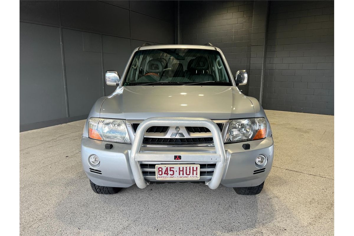 2004 Mitsubishi Pajero Exceed NP