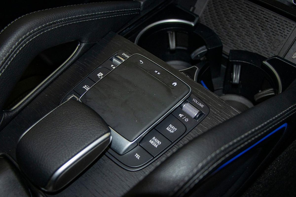 V167 805+055MY GLE300 d WAG 9G 9sp 2.0DT/15kW