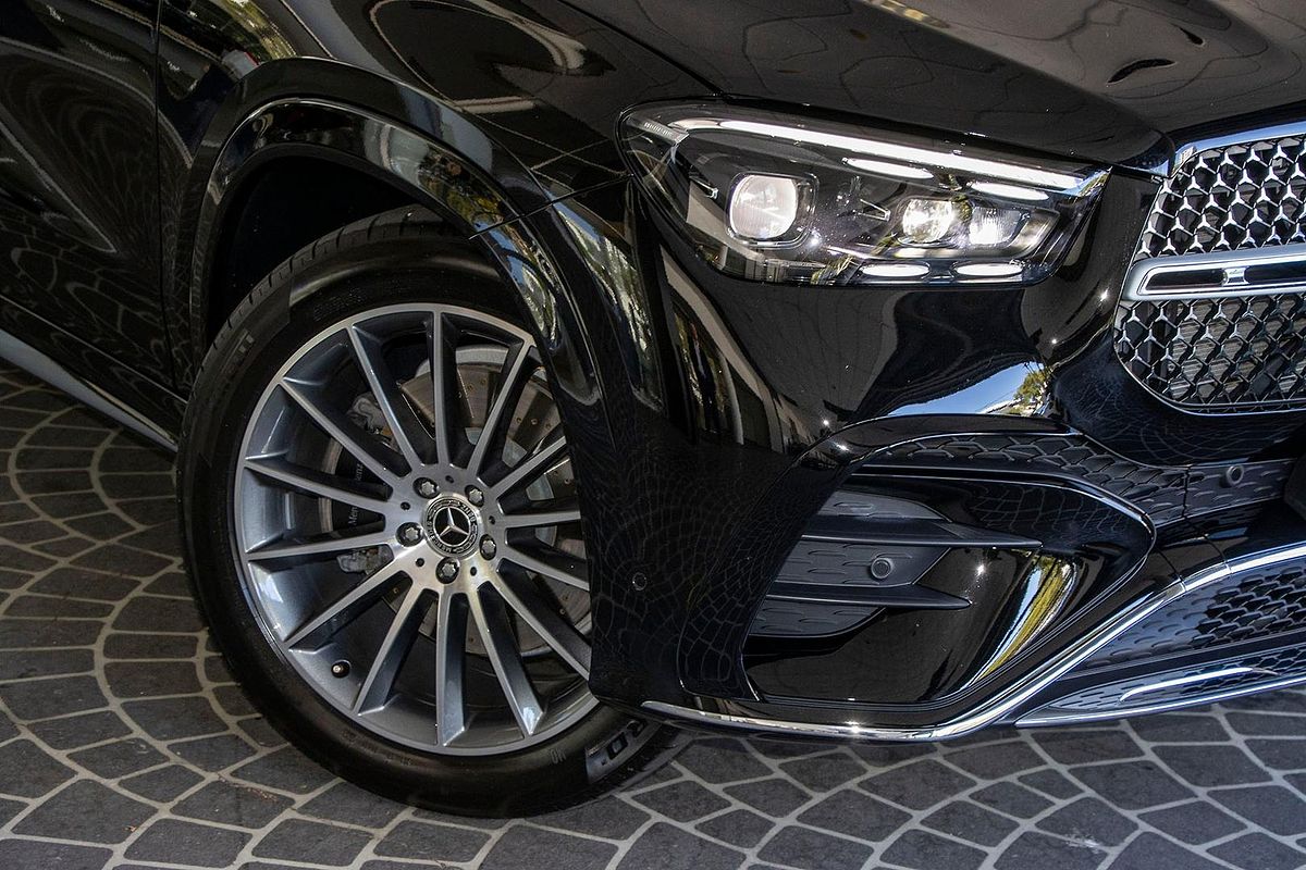 V167 805+055MY GLE300 d WAG 9G 9sp 2.0DT/15kW
