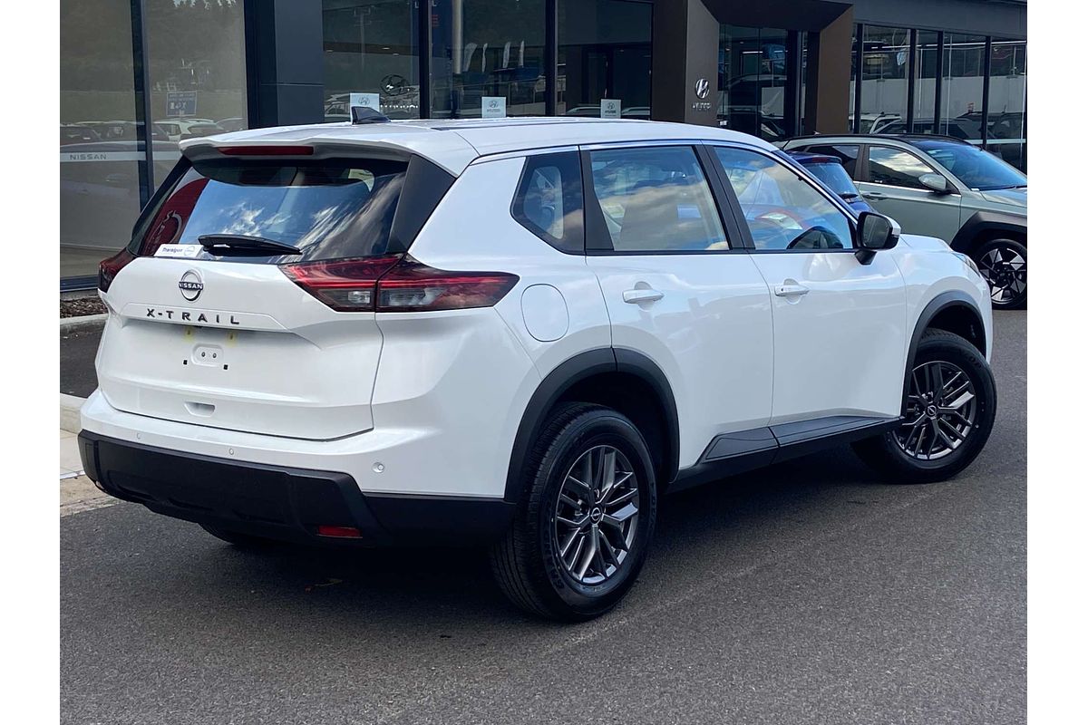 2026 Nissan X-TRAIL ST T33