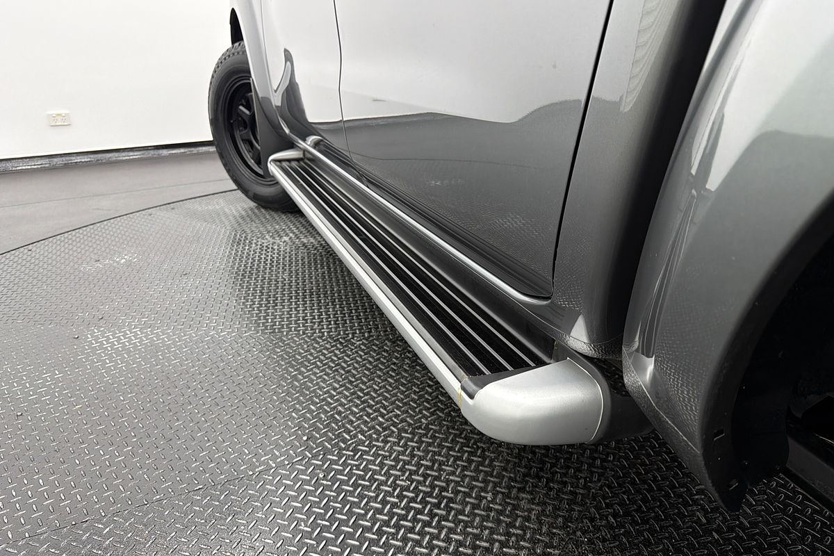 2018 Nissan Navara ST D23 Series 3 Rear Wheel Drive