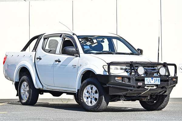2011 Mitsubishi Triton GLX MN 4X4