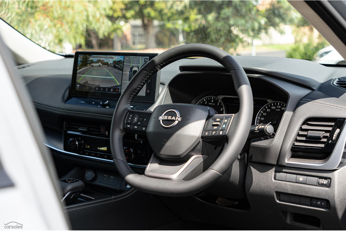 2026 Nissan X-TRAIL ST-L T33