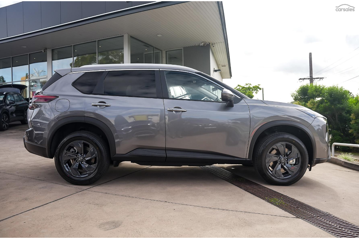 2026 Nissan X-TRAIL ST-L T33