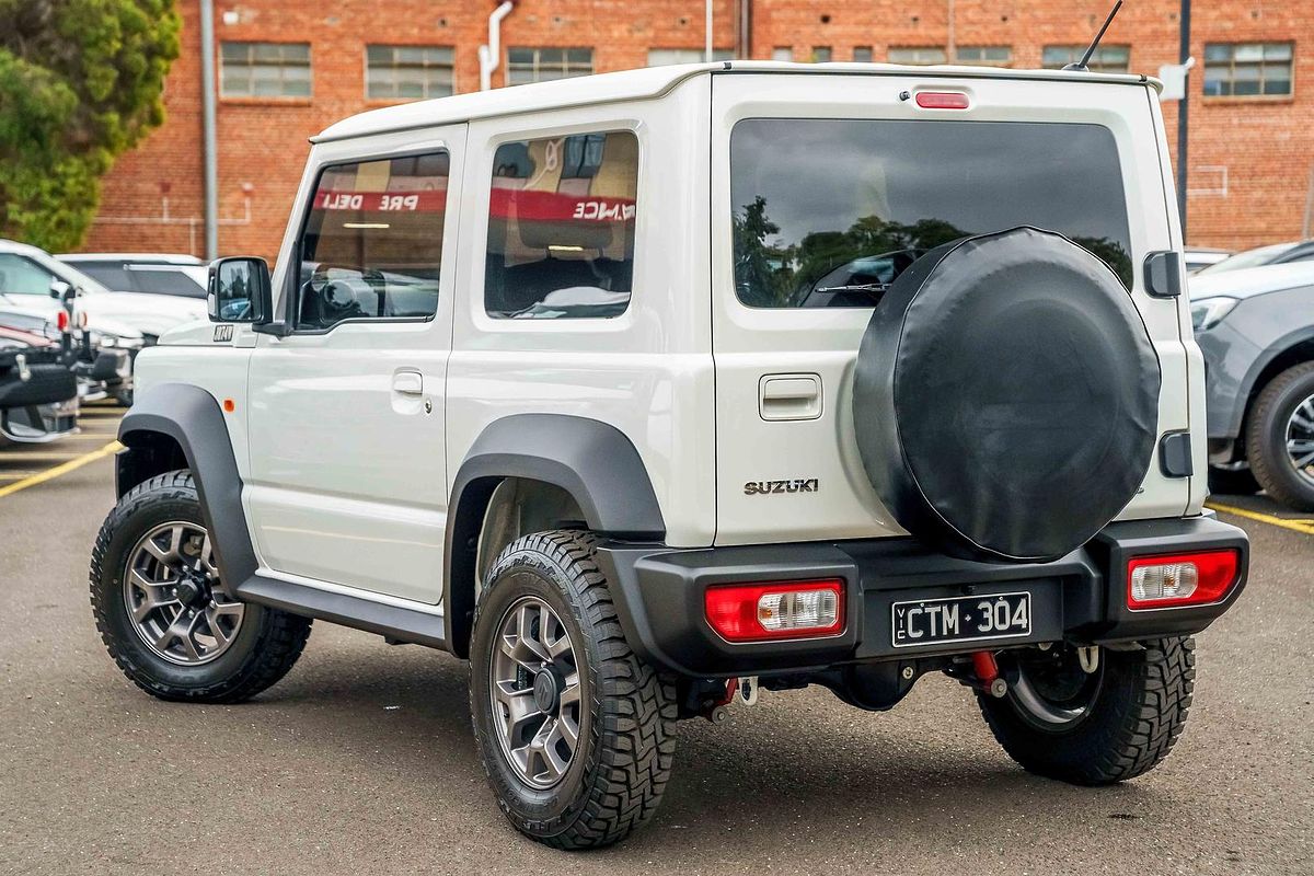 2023 Suzuki Jimny GLX GJ