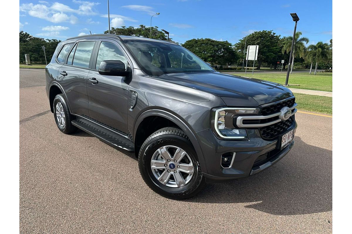 2025 Ford Everest Ambiente  2.0L