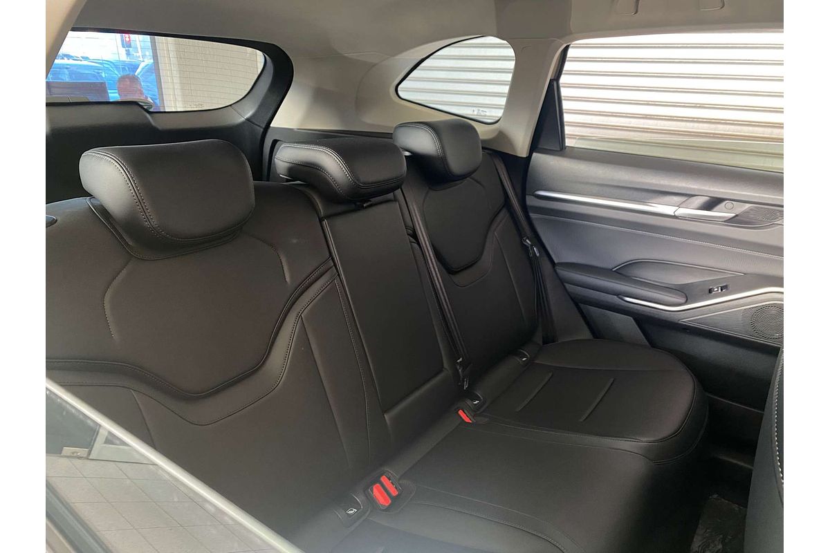 H6 Facelift Lux Auto Hybrid 4X2