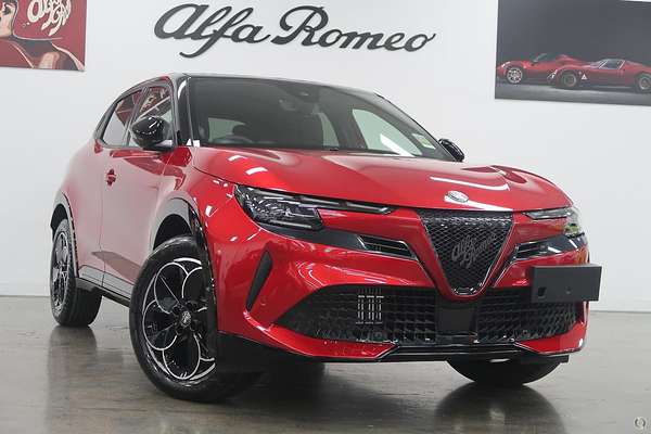 2026 Alfa Romeo Junior Ibrida Series 1