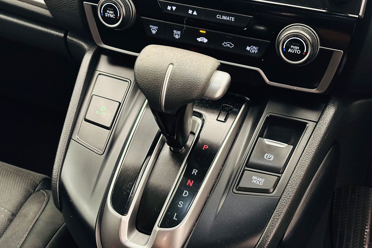 HONDA CR-V 5 Door Automatic VTI-S2 18