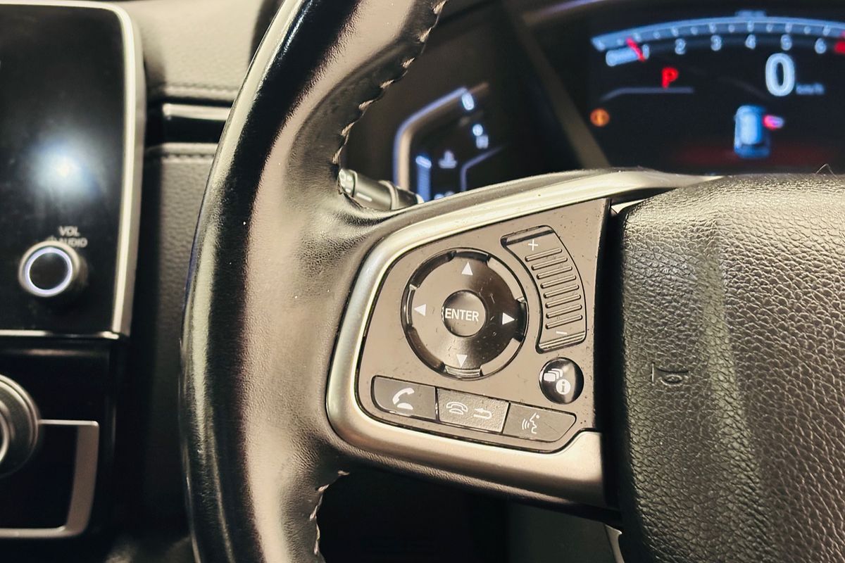 HONDA CR-V 5 Door Automatic VTI-S2 18