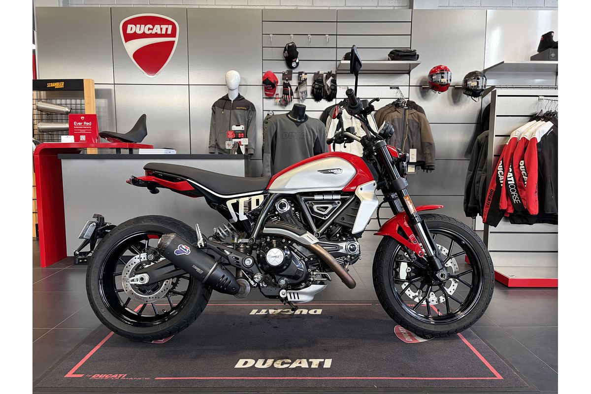 2024 Ducati SCRAMBLER ICON