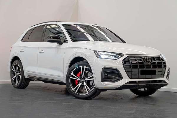 2023 Audi Q5 45 TFSI Dynamic Black FY