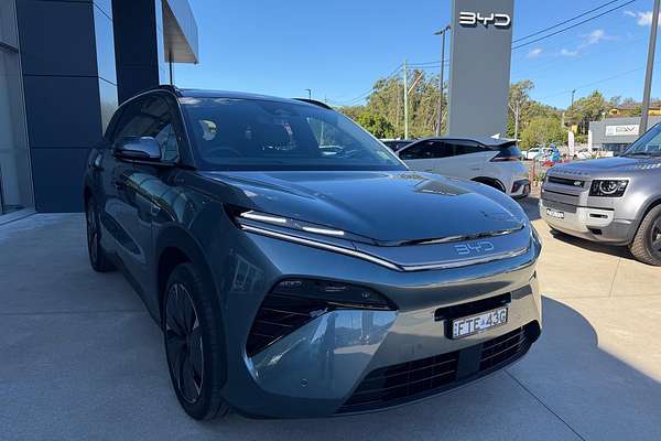 2025 BYD SEALION 8 Premium AWD