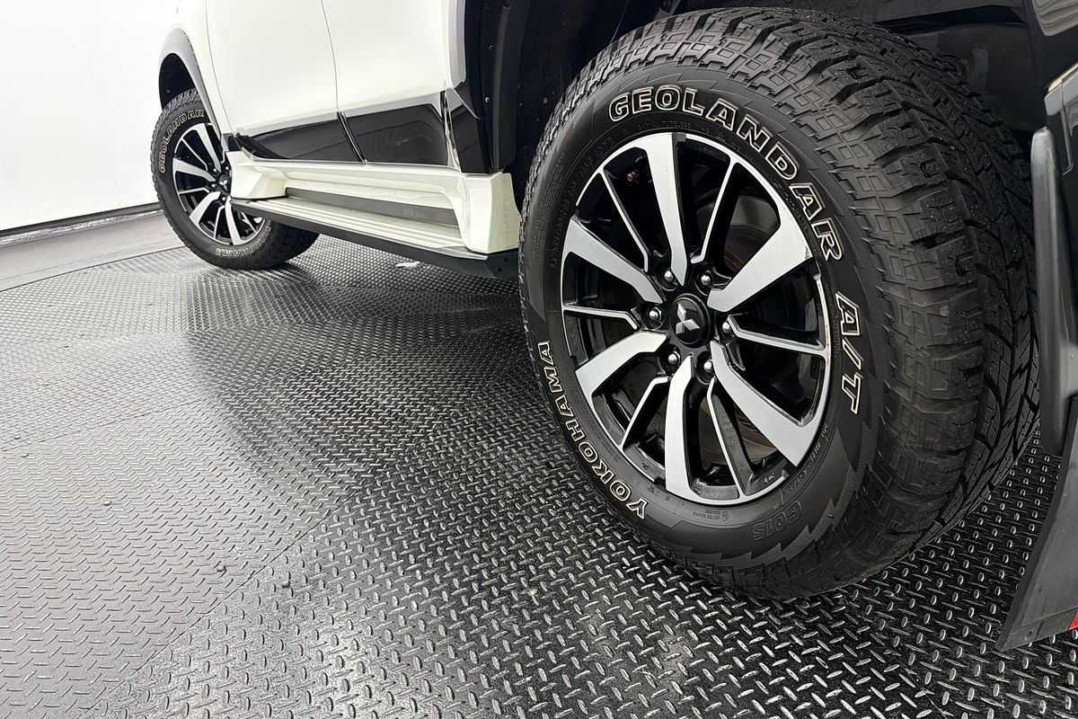 2016 Mitsubishi Pajero Sport GLS QE