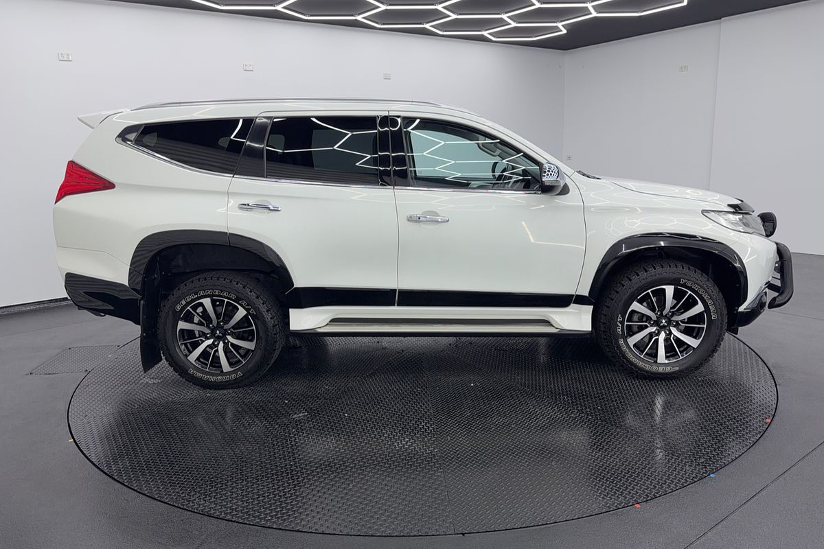 2016 Mitsubishi Pajero Sport GLS QE