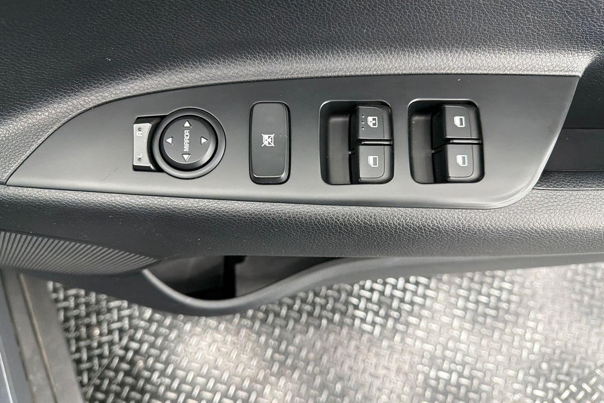 2022 Kia Stonic S YB