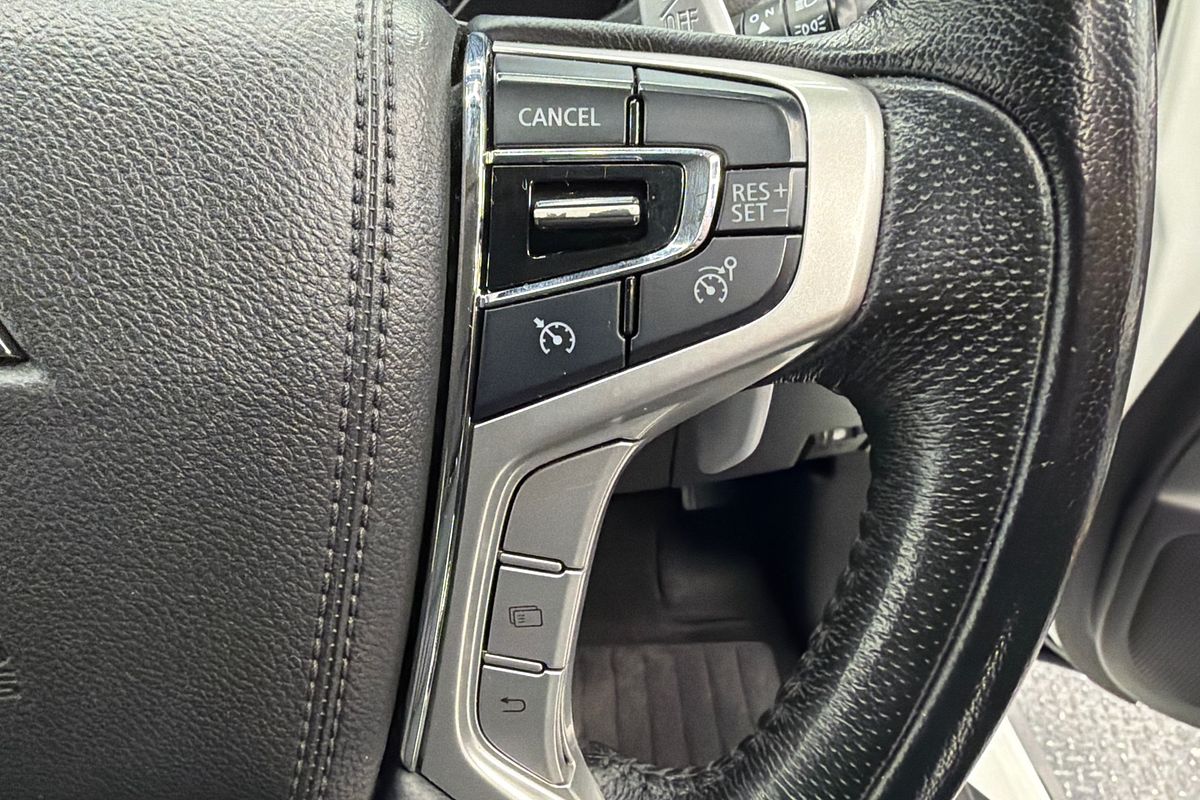 2016 Mitsubishi Pajero Sport GLS QE