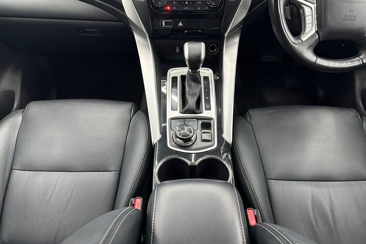 2016 Mitsubishi Pajero Sport GLS QE