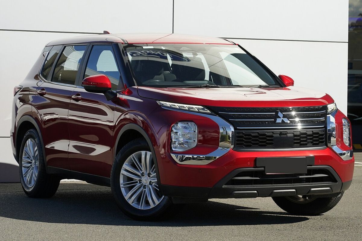 2023 Mitsubishi Outlander ES ZM