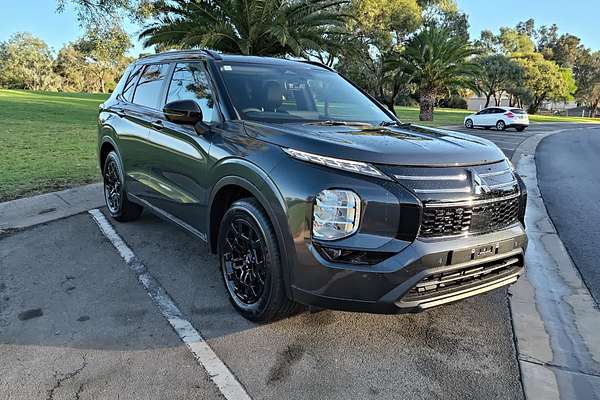 2025 Mitsubishi Outlander LS ZM