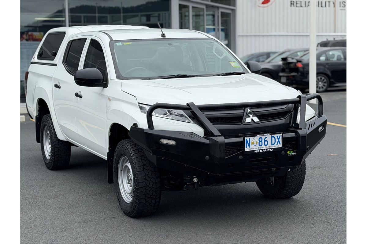 2021 Mitsubishi Triton GLX MR 4X4