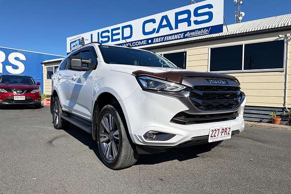 2022 Isuzu MU-X LS-T