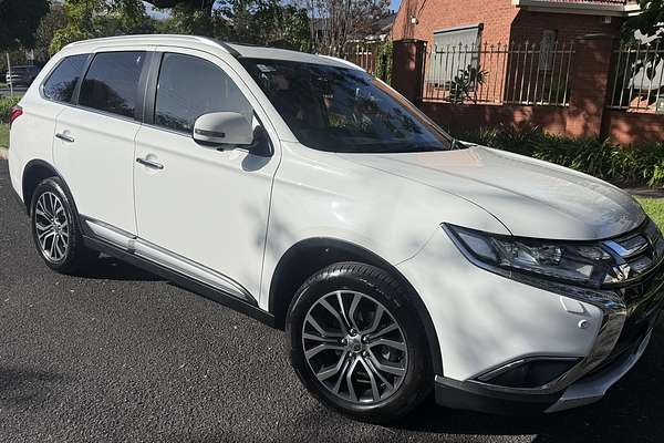 2016 Mitsubishi Outlander Exceed ZK