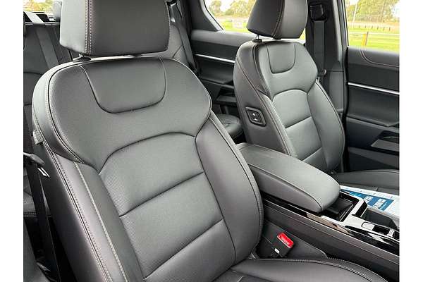 2025 KGM Musso EV AWD O100 4X4 thumb-13