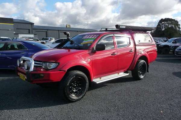 2014 Mitsubishi Triton GLX MN 4X4
