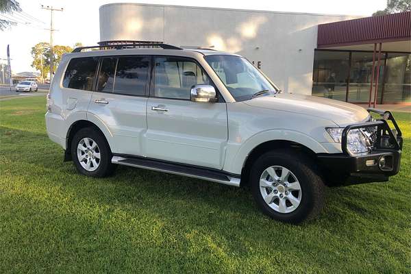 2016 Mitsubishi Pajero GLS NX