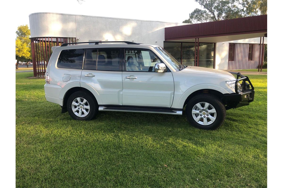 2016 Mitsubishi Pajero GLS NX