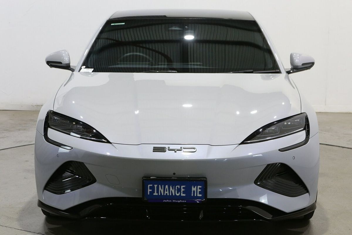 2023 BYD SEAL Performance