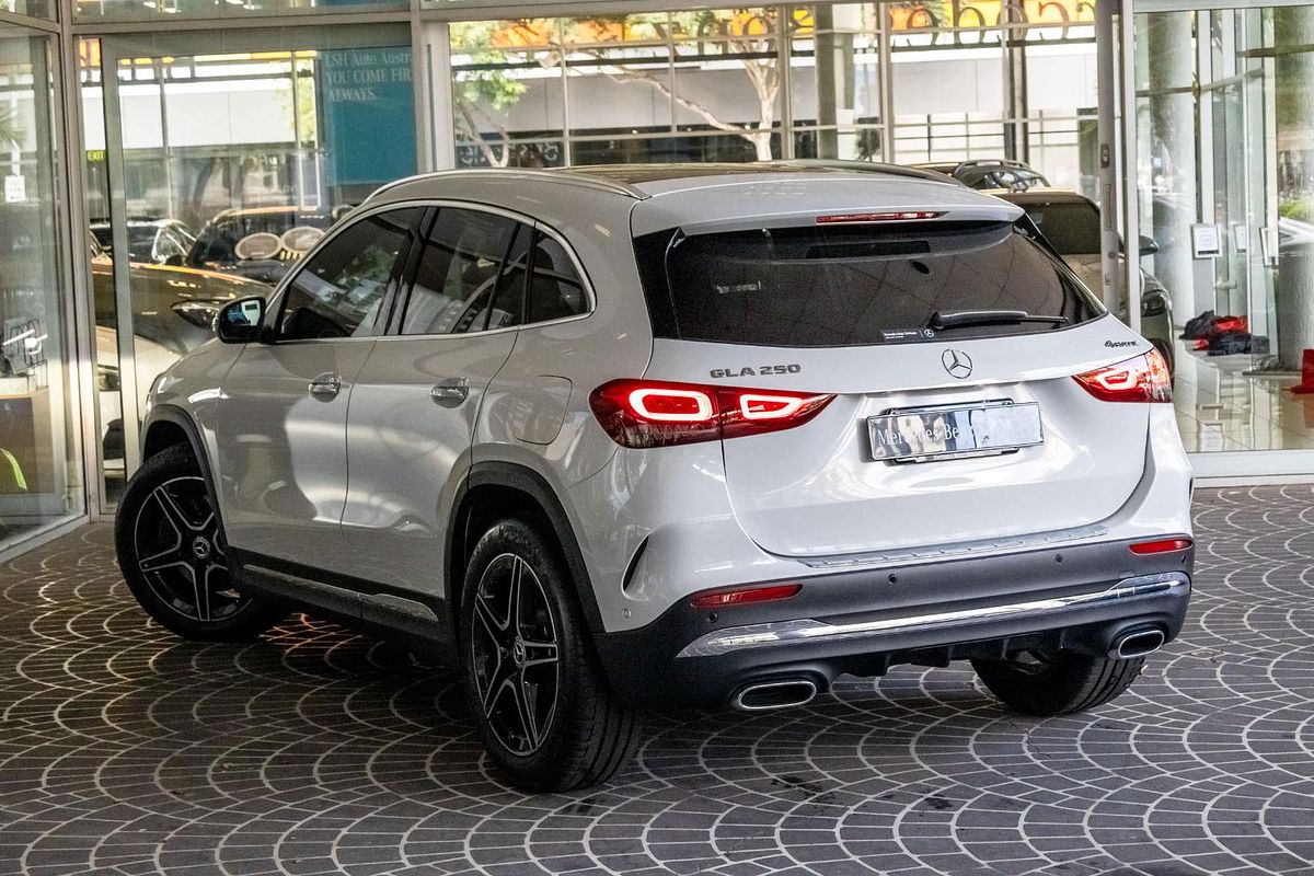 H247 803+053MY GLA250 WAG 5dr DUAL 8sp 2.0T H247 803+053MY GLA250 WAG 5dr DUAL 8sp 2.0T