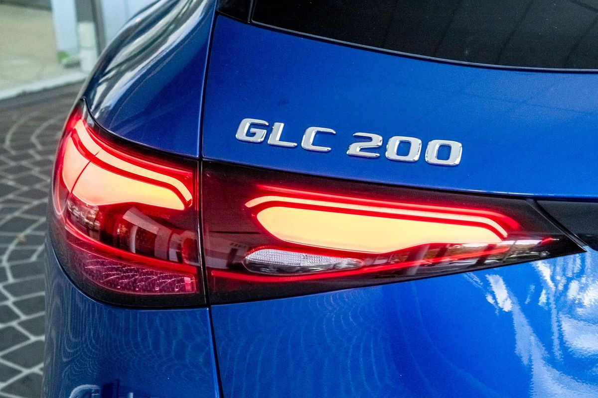 X254 806MY GLC200 WAG 9G 9sp 2 0T/17kW