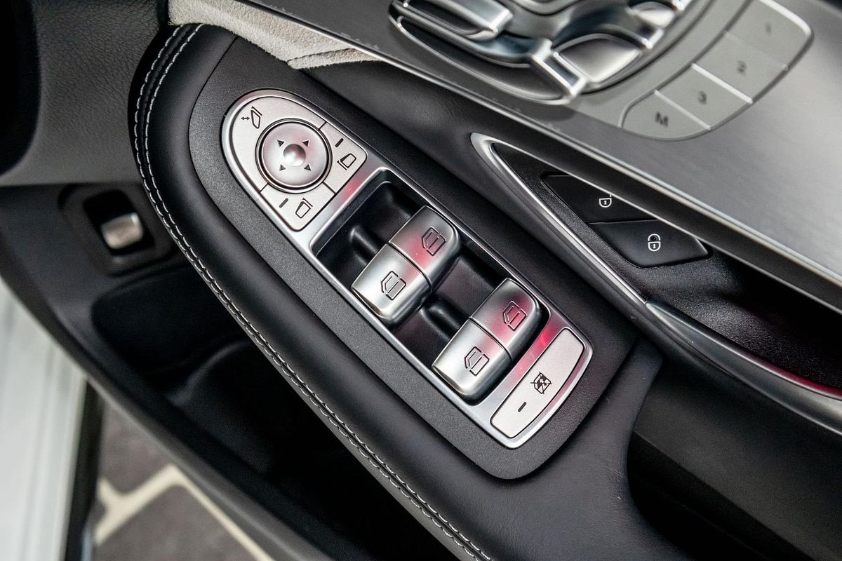 W205 800+050MY C63 AMG S SED S SM 9sp 4.0TT (5