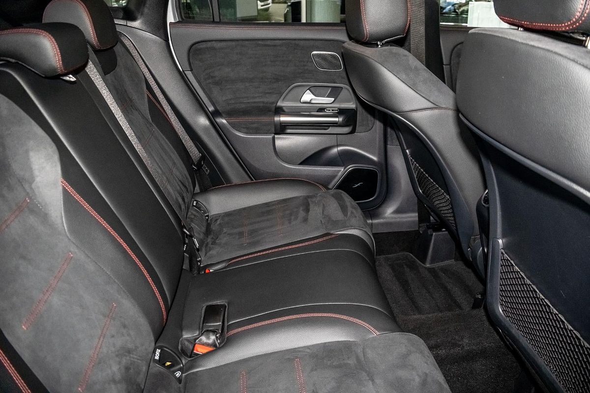 H247 802MY GLA200 Wagon 5dr DC T 7sp 1.3T