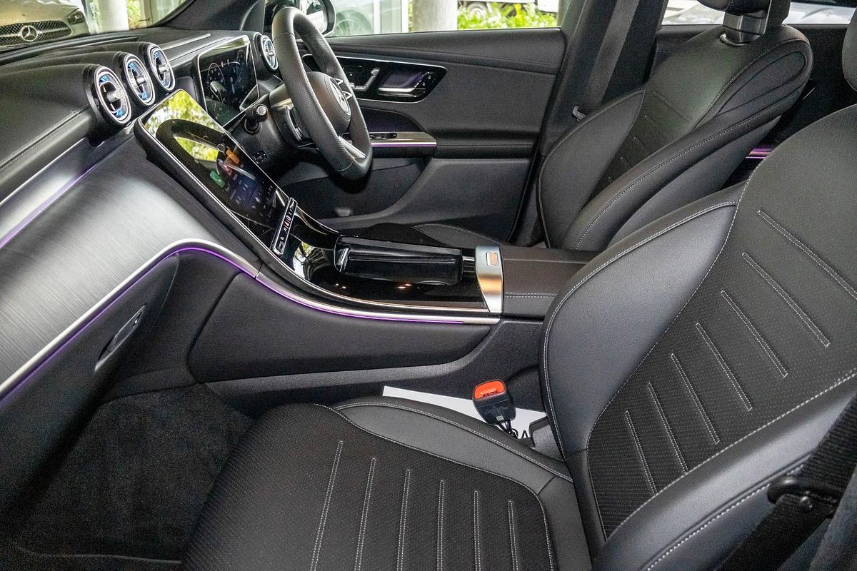 X254 806MY GLC300 WAG 9G 9sp 2 0T/17kW